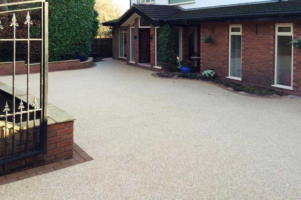 We install Resin Bound Driveways